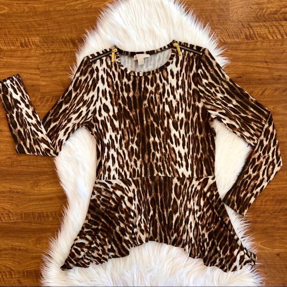 🚫SOLD🚫 MK Shoulder Zip Detail Long Sleeve